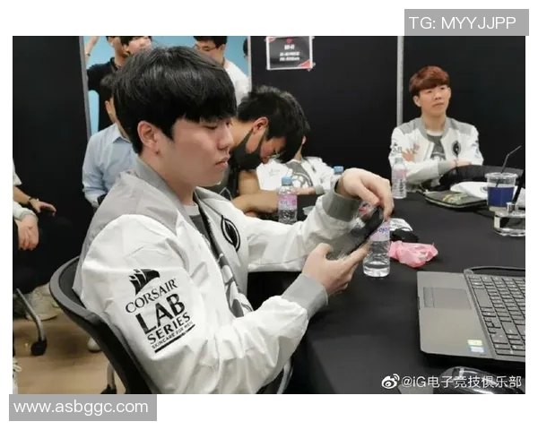 和平精英战术解析IG战队阵地战体系的成功之道与策略探讨 和平精英战术解析IG战队阵地战体系的成功之道与策略探讨